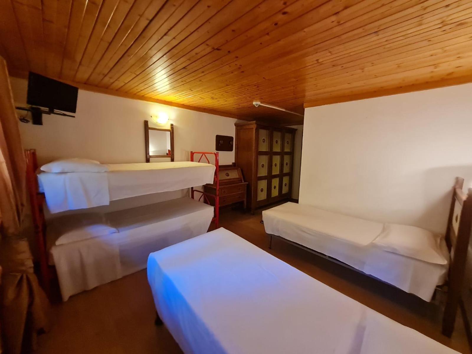 Hostel Il Pirata Cavareno Exteriör bild